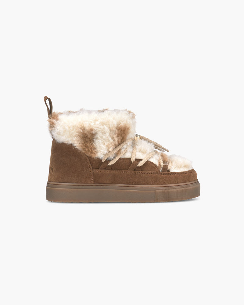 Flauschige Teddy-Textur und Wildleder