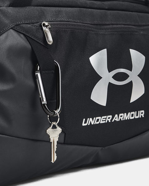 UA Undeniable 5.0 Duffle S Schwarz | Metallic Silber