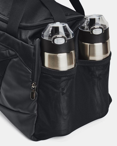 UA Undeniable 5.0 Duffle S Schwarz | Metallic Silber