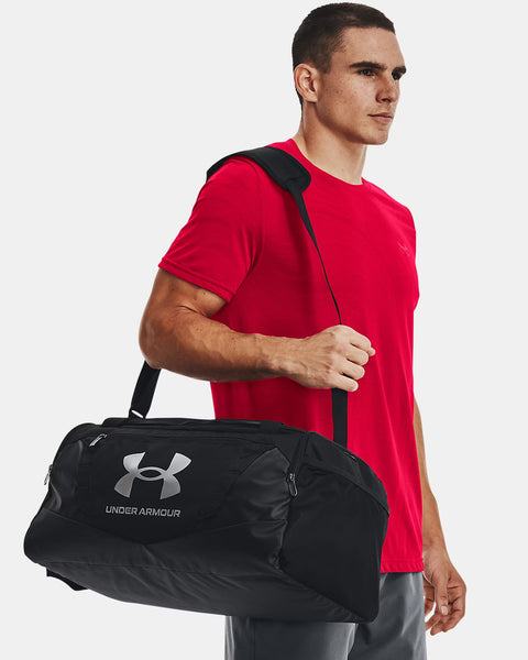 UA Undeniable 5.0 Duffle S Schwarz | Metallic Silber