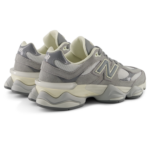 9060 Angora | Reflexion