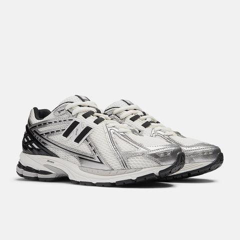 New Balance 1906R Silver Metallic M1906RER