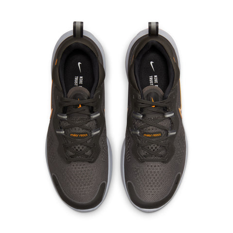 React Miler 2 Medium Ash | Kumquat Black