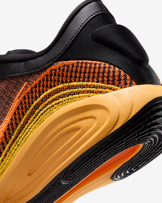 Nike G.T. Hustle Academy Herren Sportschuhe