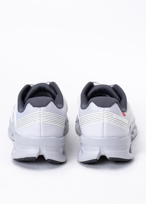 ON Cloudgo Damen Trainingsschuhe weiß