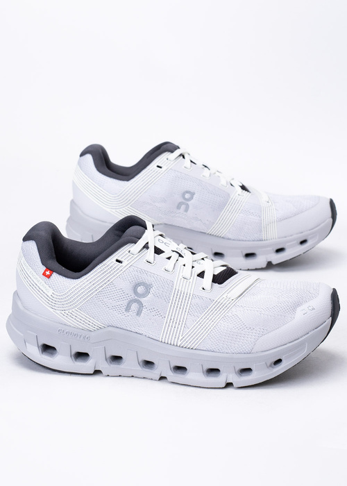 ON Cloudgo Damen Trainingsschuhe weiß