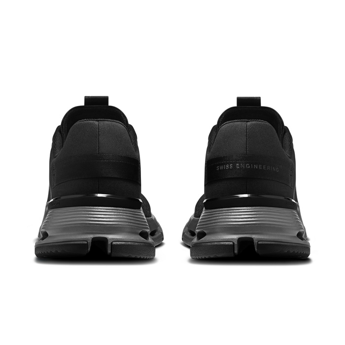 ON Cloudnova Form 2 TT Herren Sneaker