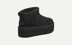 UGG W CLASSIC ULTRA MINI PLATFORM 1135092-BLK - Damen Schneestiefel - Schwarz