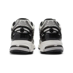 New Balance M1906RER Unisex Sneaker